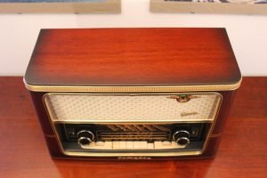 Graetz Comedia 4R-416 10